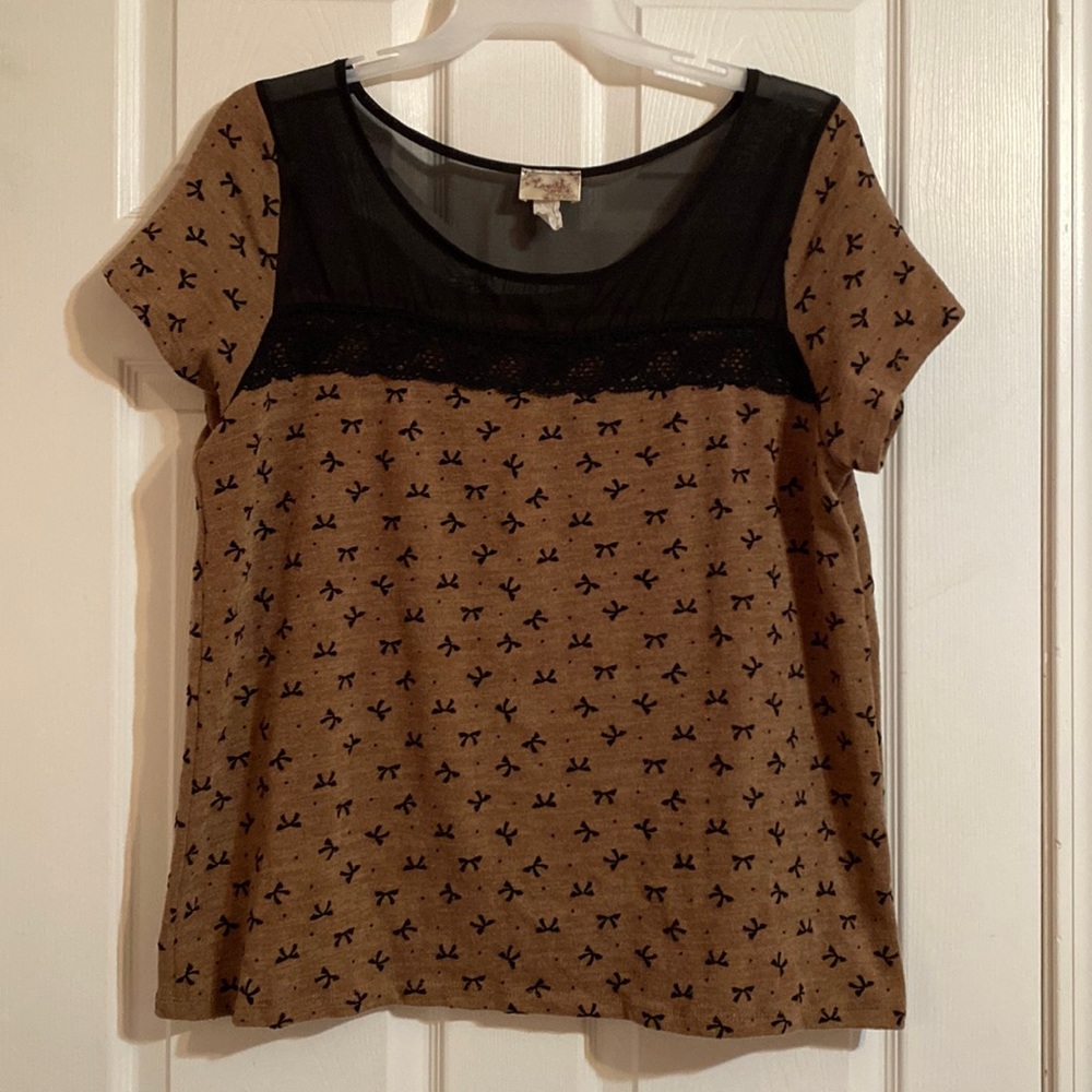 Brown and Black bow tie blouse. Size 1x